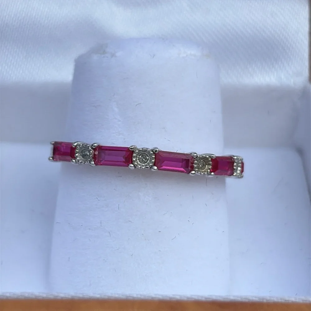 10kt White Gold Baguette Lab Ruby & Natural Diamond Band Ring Stacking Size 7 - Picture 13 of 15